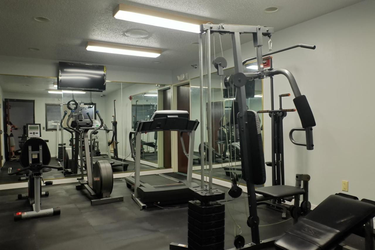 Quality Inn & Suites Woodstock Near Lake Geneva Екстер'єр фото
