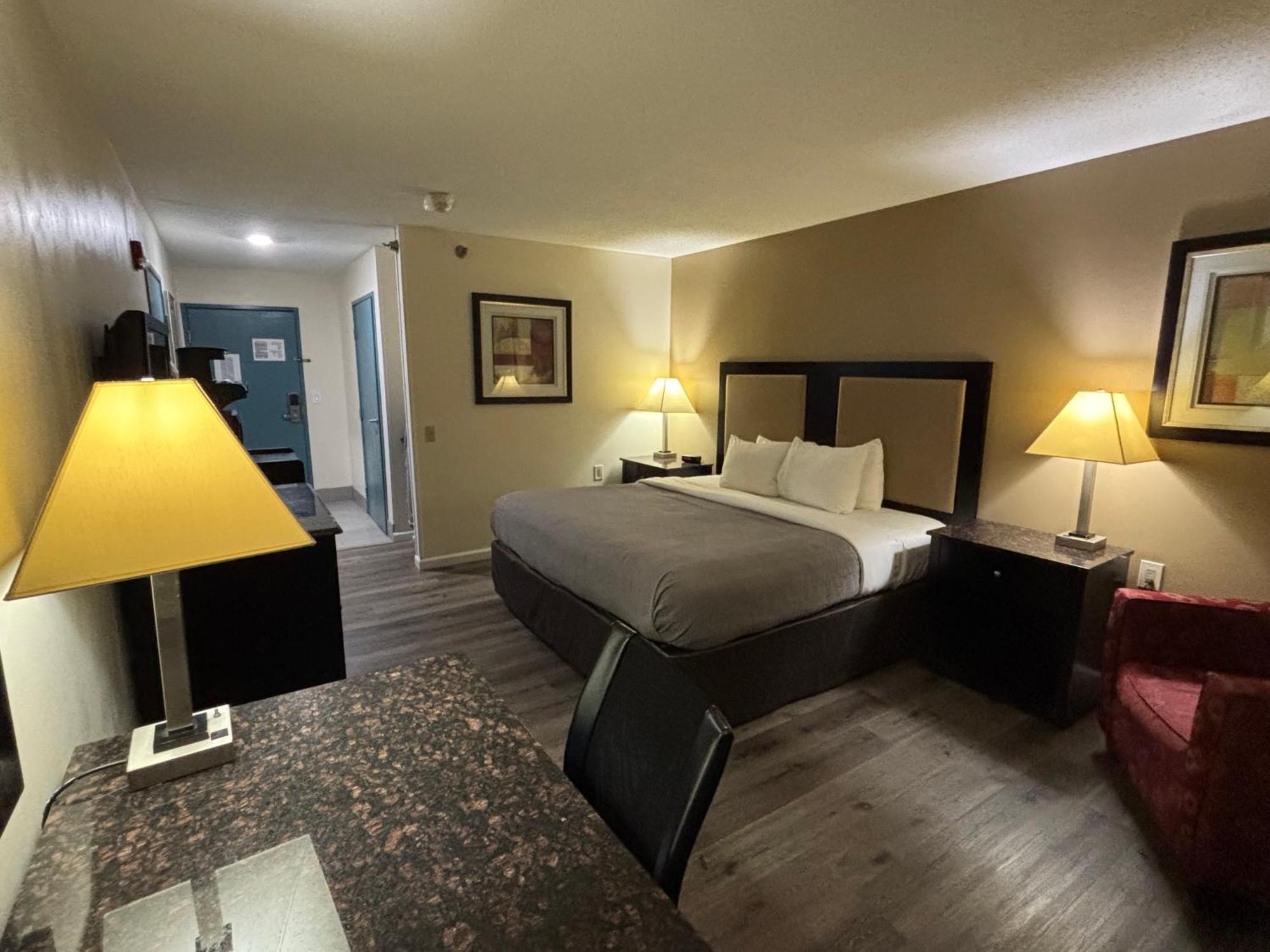 Quality Inn & Suites Woodstock Near Lake Geneva Екстер'єр фото